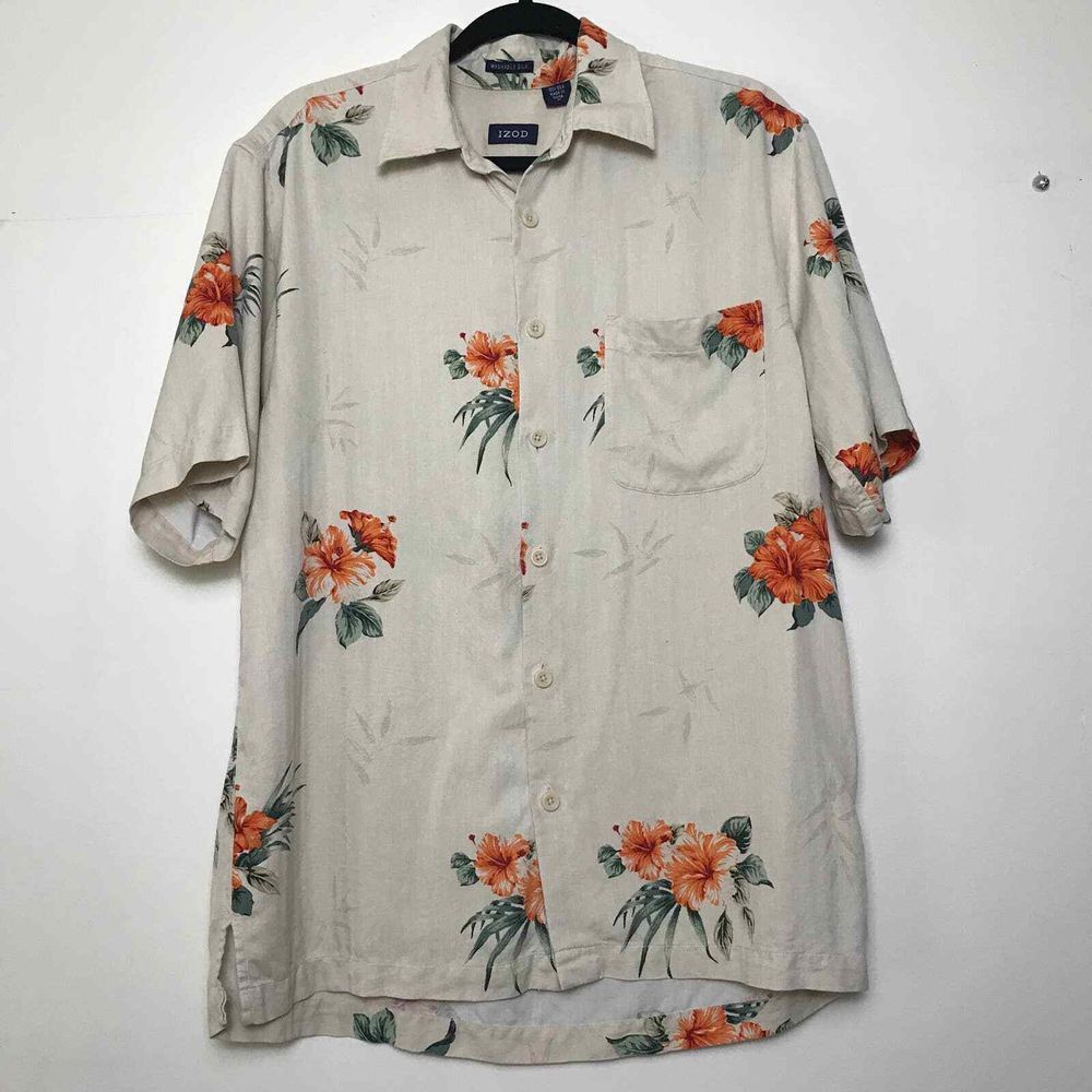 IZOD Shirt Mens Medium Washable 100% Silk Tropical Hawaiian Button Up Floral